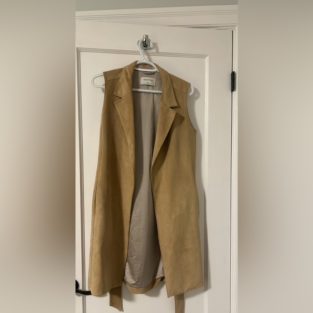 Aritzia | Babaton | XS | Malley Vest in Light Tan - Picture 5 of 8